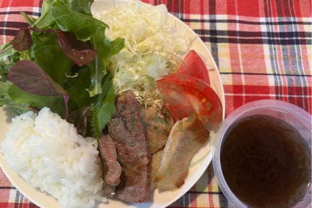 一日三回の食事